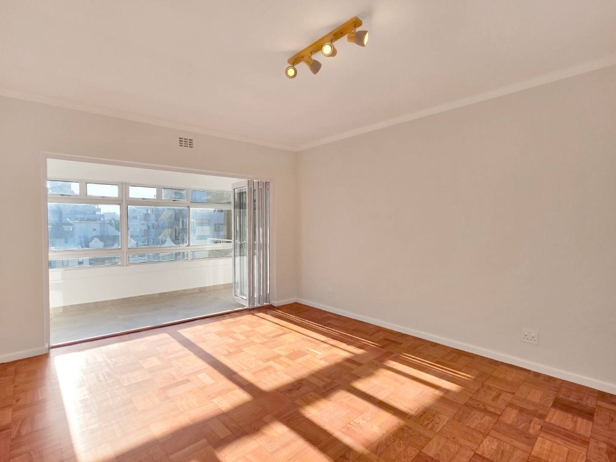 2 Bedroom Property for Sale in Sea Point Western Cape